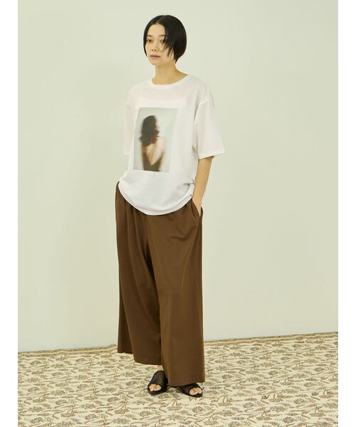 VICKY(ビッキー)の「ひんやりフォトTシャツ(トップス・レディース・オフホワイト/ホワイト系その他/アイボリー・M)」の5枚目の写真