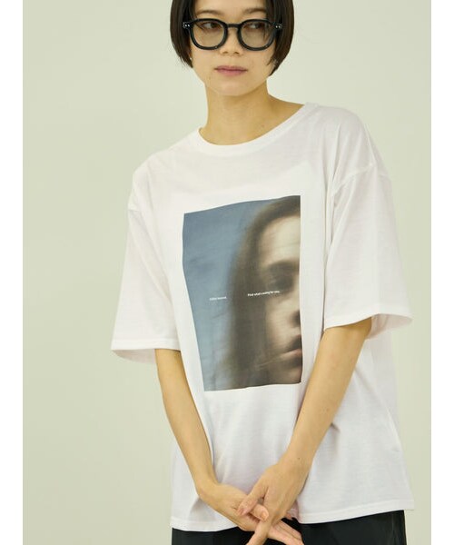 VICKY(ビッキー)の「ひんやりフォトTシャツ(トップス・レディース・オフホワイト/ホワイト系その他/アイボリー・M)」の7枚目の写真