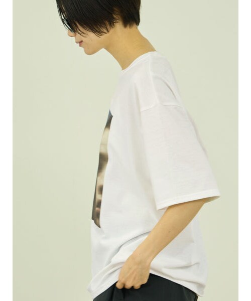 VICKY(ビッキー)の「ひんやりフォトTシャツ(トップス・レディース・オフホワイト/ホワイト系その他/アイボリー・M)」の8枚目の写真