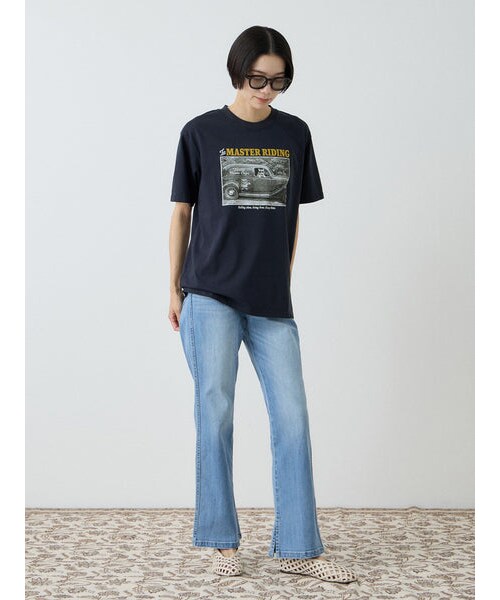 VICKY（ビッキー）の「【Power To People】≪追加分入荷≫ MASTER RIDINGフォトTシャツ（トップス・レディース・アイボリー/オフホワイト/ネイビー・M）」の11枚目の写真