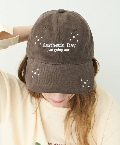 CIAOPANIC TYPY(チャオパニックティピー)の「【WEB限定】スタッズデザイン刺繍キャップ(キャップ・レディース・アイボリー/チャコールグレー/ブルー/グリーン・ONE)」の2枚目の写真
