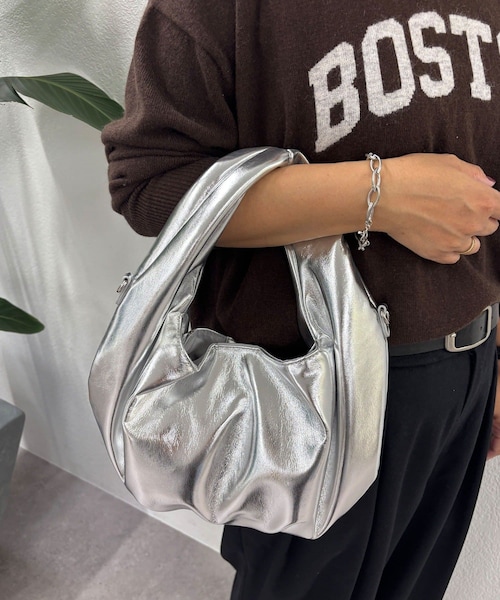 PUAL CE CIN(ピュアルセシン)の「【@remi_usus企画】ワイドハンドル2WAY BAG(バッグ・レディース・ブラックその他1/シルバーその他1・F)」の2枚目の写真
