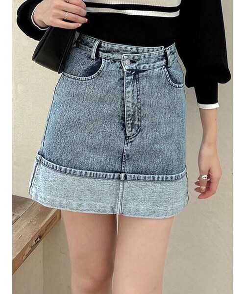 dazzlin（ダズリン）の「アシメウエストデニムミニスカート（デニムスカート・レディース・アイボリー/ブラック/ミックス・S/M）」の9枚目の写真