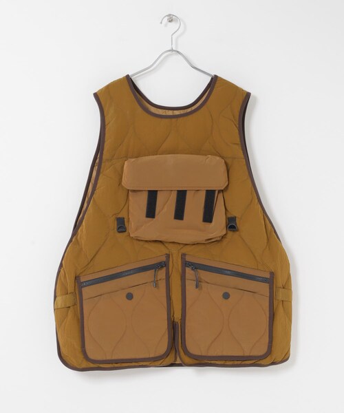 EKAL(エカル)の「WHITE MOUNTAINEERING QUILTING DOWN VEST(その他アウター・メンズ・BLACK/BROWN/RED・2/3)」の11枚目の写真