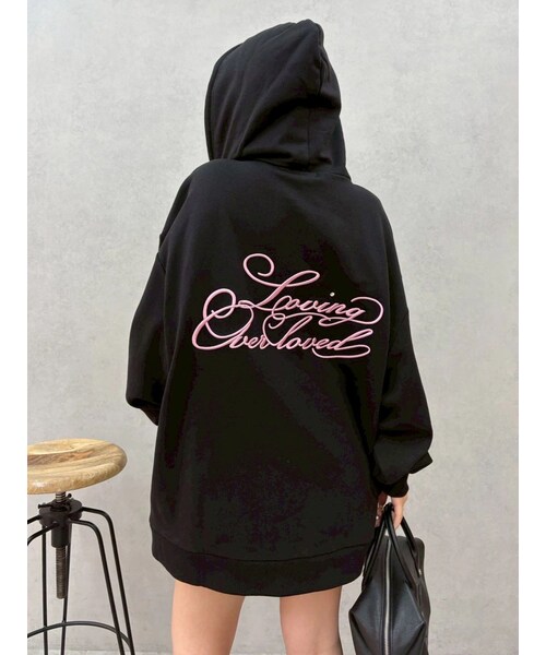 EVRIS（エヴリス）の「Lovingグラフィックジップパーカー（パーカー・レディース・グレー/ブラック/ピンク・F）」の10枚目の写真