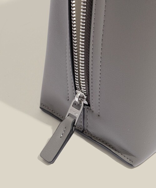 ROPE'(ロペ)の「【E'POR】Y BAG Medium/通勤・軽量・26SS(トートバッグ・レディース・ブラック/グレー/キナリ/ダークブラウン/ダークグリーン・F)」の9枚目の写真