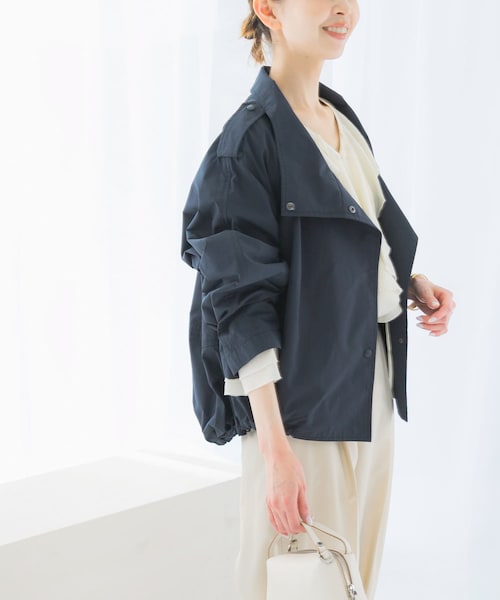 URBAN RESEARCH ROSSO（アーバンリサーチロッソ）の「『撥水』スタンドカラーショートブルゾン（ブルゾン・レディース・darknavy/ivory・FREE）」の22枚目の写真