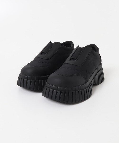 KBF（ケイビーエフ）の「チャンキーソールパファースリッポン（スニーカー・レディース・KHAKI/BLACK・37/38/39）」の10枚目の写真