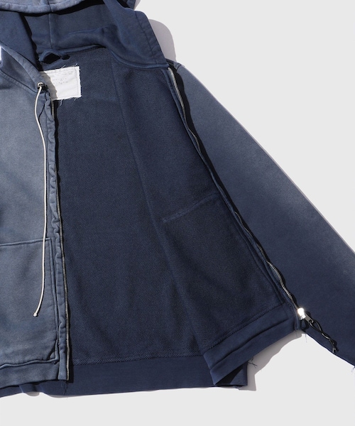 ADAM ET ROPE'(アダムエロペ)の「【CAMIEL FORTGENS/カミエル フォートヘンス】FITTED ZIP HOODIE(パーカー・メンズ・ネイビー・M)」の10枚目の写真
