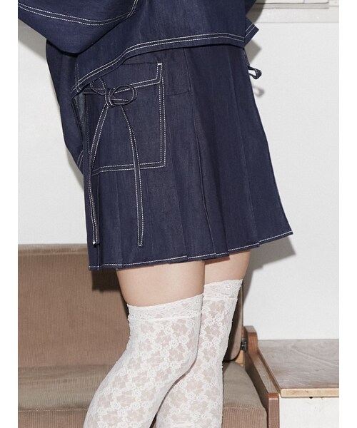 merry jenny（メリージェニー）の「リボンポケットデニムプリーツスカート【セットアップ着用可能】（デニムスカート・レディース・ブラック/インディゴ・F）」の6枚目の写真