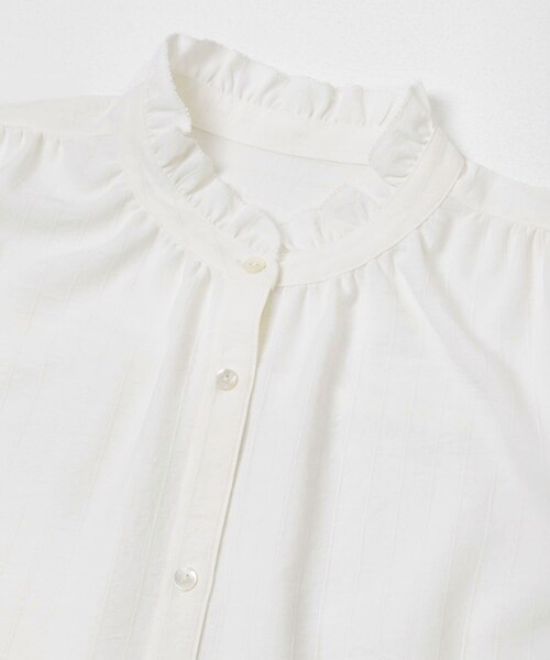 URBAN RESEARCH（アーバンリサーチ）の「ドビーストライプフリルブラウス（シャツ/ブラウス・レディース・OFF WHITE/BLACK・Free）」の16枚目の写真