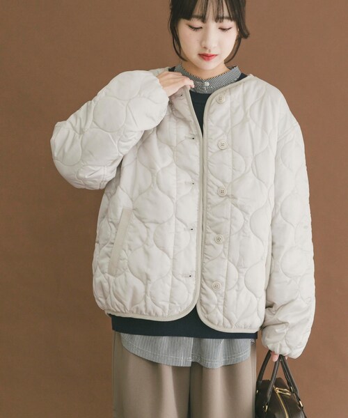 ITEMS URBANRESEARCH（アイテムズ アーバンリサーチ）の「瓢箪キルト中綿ブルゾン（その他アウター・レディース・ECRU/KHK/BLK・FREE）」の6枚目の写真