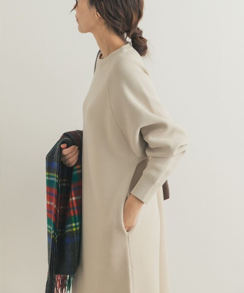 URBAN RESEARCH DOORS(アーバンリサーチドアーズ)の「スウェットライクニットワンピース(ワンピース・レディース・L/BEG/BORDEAUX/CHARCOAL・Free)」の19枚目の写真