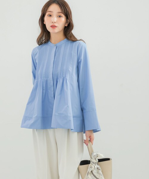 URBAN RESEARCH ROSSO（アーバンリサーチロッソ）の「フレアシルエットピンタックブラウス（シャツ/ブラウス・レディース・OFF WHITE/BLUE・Free）」の4枚目の写真