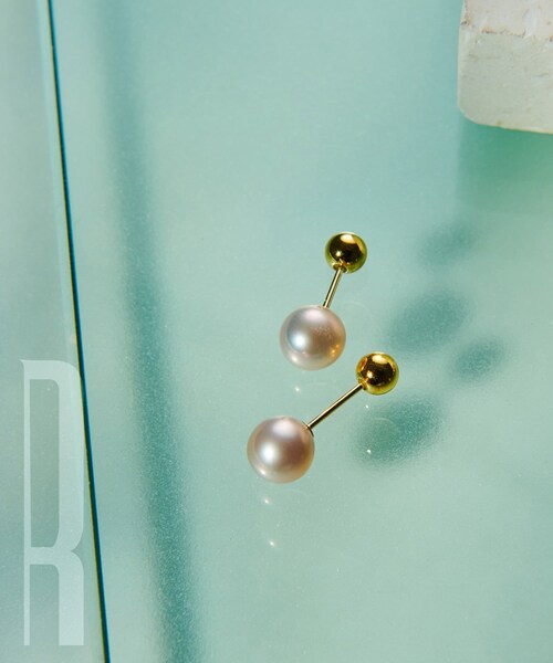 ROPE'(ロペ)の「R(ロペ アール)K10 ピンクパール1粒ピアス(ピアス(両耳用)・レディース・ゴールド・F)」の4枚目の写真