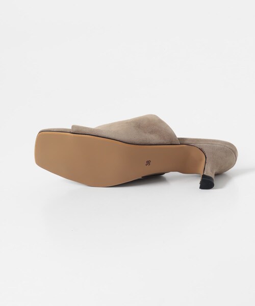 URBAN RESEARCH Sonny Label（アーバンリサーチサニーレーベル）の「REMME　シープスェードサンダル（サンダル・レディース・D BROWN/TAUPE・37/38）」の12枚目の写真