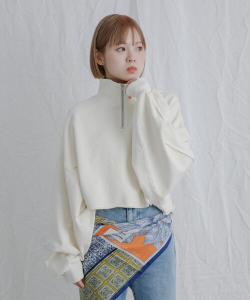 KBF（ケイビーエフ）の「ハーフZIPリメイクスウェット（スウェット・レディース・IVORY/L.BLUE/BROWN・one）」の5枚目の写真