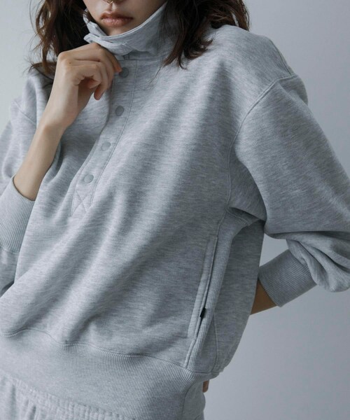 URBAN RESEARCH(アーバンリサーチ)の「DAIWA PIER39 Ws TECH SWEAT SNAP PULLOVER(スウェット・レディース・BLACK/H GRAY・FREE)」の7枚目の写真