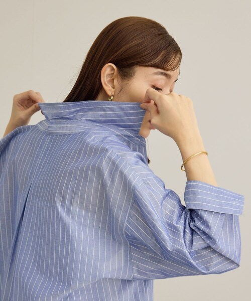 ROPE'（ロペ）の「【洗える】コットンシアークロップドシャツブラウス（シャツ/ブラウス・レディース・ブラック/ホワイト/ブルー系・36/38）」の11枚目の写真