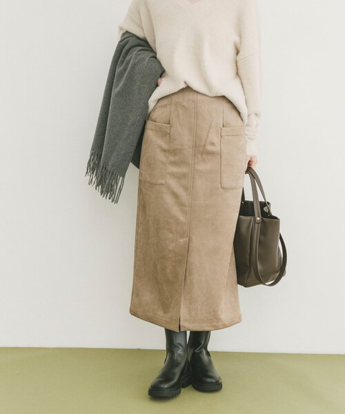 ITEMS URBANRESEARCH（アイテムズ アーバンリサーチ）の「フェイクスエードタイトスカート（スカート・レディース・IVO/MOC/SUMIKURO・FREE）」の21枚目の写真