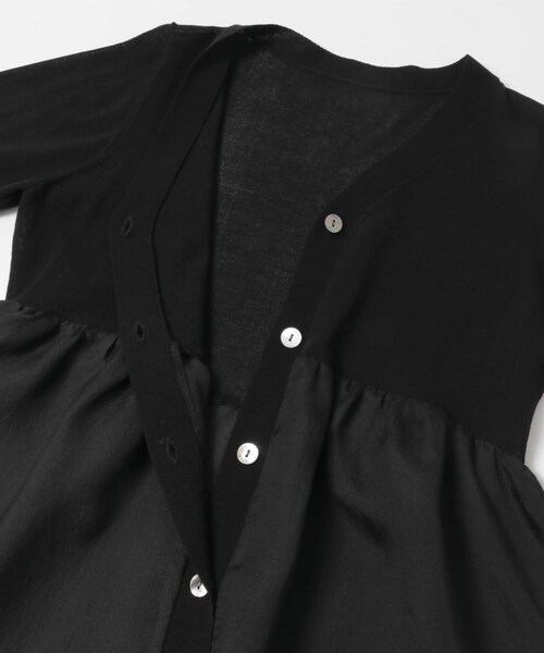 URBAN RESEARCH ROSSO（アーバンリサーチロッソ）の「『WEB限定』ドッキングペプラムカーディガン（ニット/セーター・レディース・SAX/BLACK/MUSCAT/WHITE・Free）」の22枚目の写真