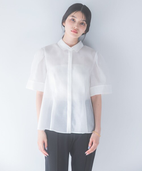 URBAN RESEARCH ROSSO（アーバンリサーチロッソ）の「シアーオーガンジーフォルムシャツ（シャツ/ブラウス・レディース・BLACK/OFF WHITE・Free）」の4枚目の写真