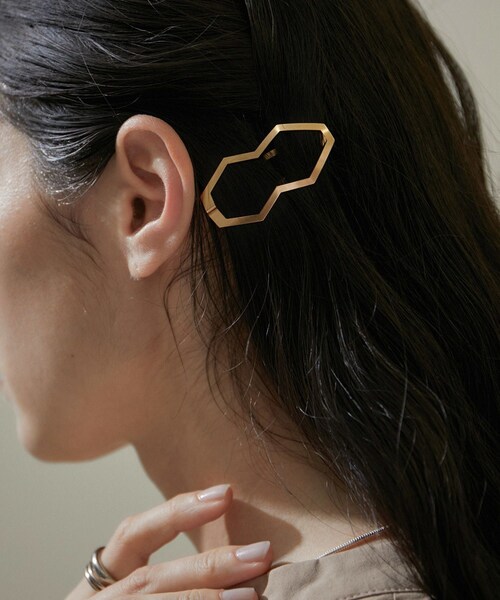 ADAM ET ROPE'（アダムエロペ）の「【CLINQ（クリンク）】BIA/ヘアクリップ（ヘアピン・レディース・ゴールド・F）」の17枚目の写真