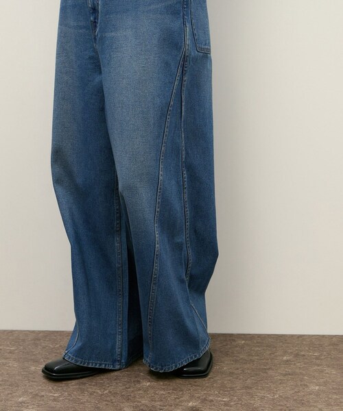 ADAM ET ROPE'(アダムエロペ)の「【サステナブル】2WAYデニムサロペット(サロペット/オーバーオール・レディース・ブラック/ブルー・36/38)」の17枚目の写真