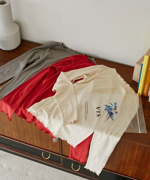 VIS(ビス)の「【Miller】VIS別注モデルボートネックメロープルオーバー【洗える】(Tシャツ/カットソー・レディース・ライトグレー/オフホワイト/レッド系・F)」の19枚目の写真