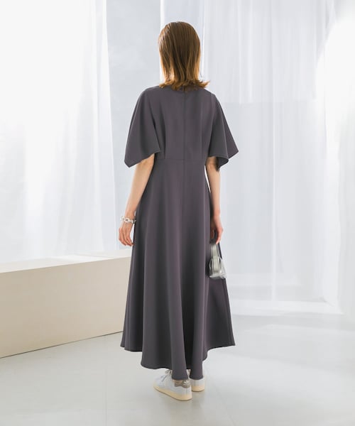 URBAN RESEARCH ROSSO（アーバンリサーチロッソ）の「フレアスリーブステッチデザインワンピース（ワンピース・レディース・B.GRAY/MOCHA/NAVY・FREE）」の11枚目の写真