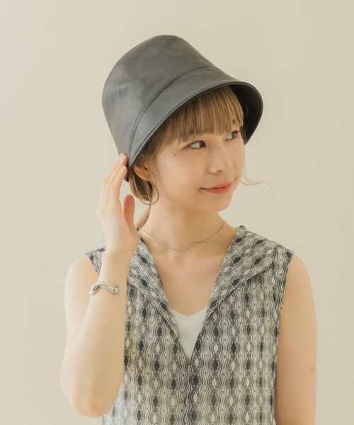 SMELLY（スメリー）の「フロントラインフェイクレザーハット（ハット・レディース・BLK/IVO・-）」の19枚目の写真