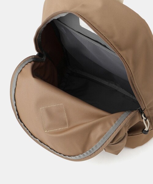 ROPE' PICNIC(ロペピクニック)の「【KIDS/キッズ】【THE NORTH FACE/ザ・ノース・フェイス】K Berkeley(バックパック/リュック・キッズ・ベージュ/ネイビー・F)」の22枚目の写真