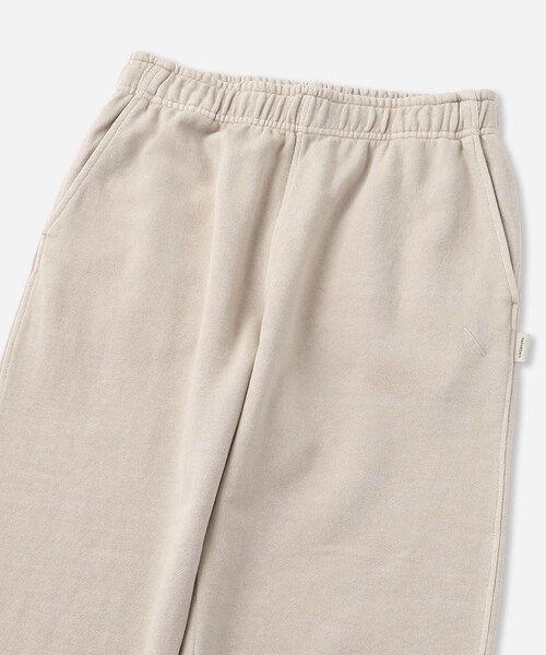 Saturdays NYC（サタデーズ ニューヨークシティ ）の「Fulton Pigment Dyed Sweatpants | WOMEN（その他パンツ・レディース・チャコール/キナリ/ブルー・L/M/S）」の13枚目の写真