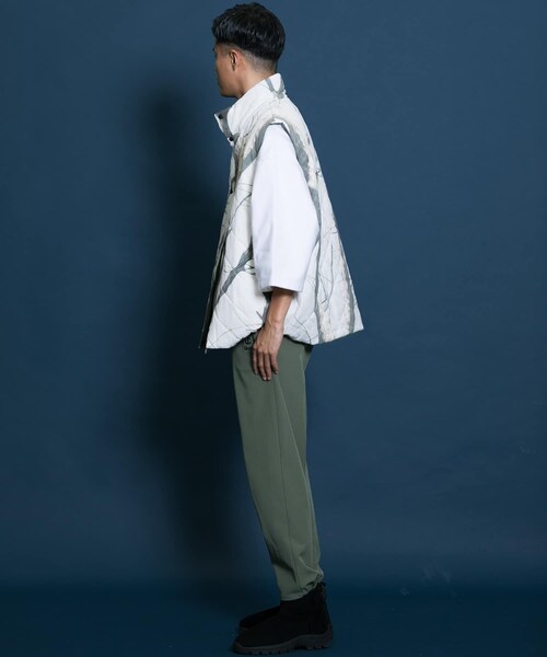 SENSE OF PLACE by URBAN RESEARCH(センスオブプレイスバイアーバンリサーチ)の「Uiscel タックジョガースウェットパンツ(スウェットパンツ・メンズ・KHAKI/BLACK・one)」の15枚目の写真