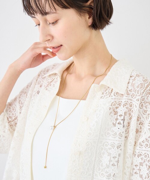 ROPE' PICNIC(ロペピクニック)の「ステンレスビッグパールスライドY字ネックレス(ネックレス・レディース・ゴールド/シルバー・F)」の2枚目の写真