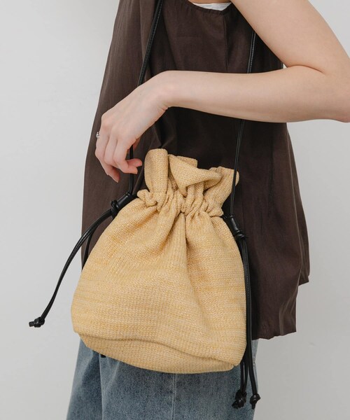 SENSE OF PLACE by URBAN RESEARCH(センスオブプレイスバイアーバンリサーチ)の「雑材キンチャクバッグ(ショルダーバッグ・レディース・Y.BEIGE/BROWN・One)」の15枚目の写真
