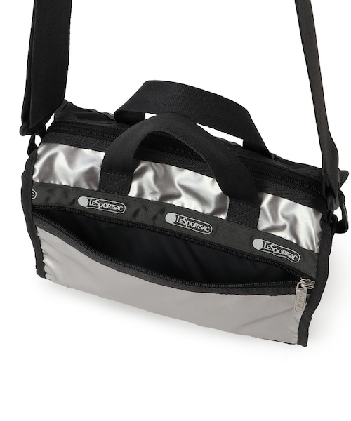 ADAM ET ROPE'（アダムエロペ）の「【LeSportsac for ADAM ET ROPE'】Exclusive Mini Duffel Crosbody（ショルダーバッグ・レディース・シルバー・F）」の22枚目の写真