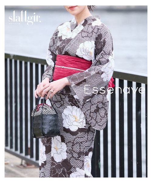 nissen（ニッセン）の「高身長　花柄浴衣セット（ゆかた＋へこ帯）（トールサイズ）Essenave（浴衣・レディース・オフホワイト系/ダークブラウン系・MTT・LTT）」の2枚目の写真