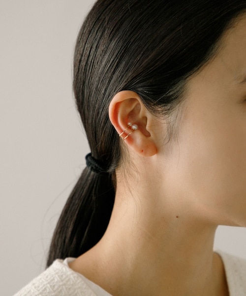 URBAN RESEARCH（アーバンリサーチ）の「ff by decor urban research　ダブルパールイヤカフ（イヤリング・レディース・10KYG・-）」の4枚目の写真