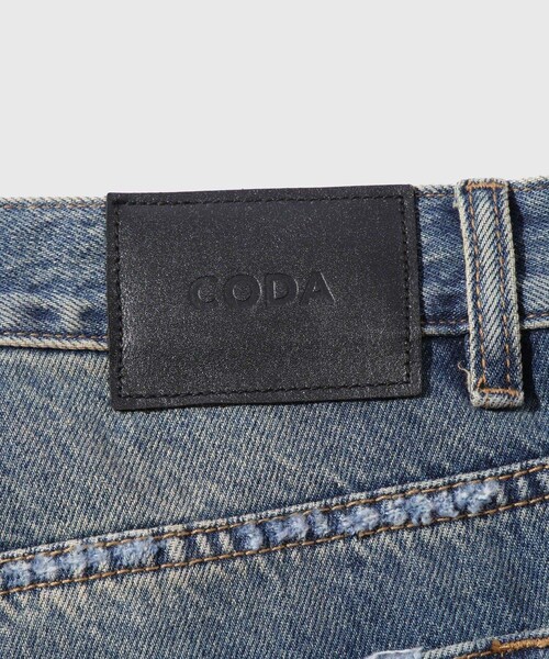 ADAM ET ROPE'(アダムエロペ)の「【CODA/コーダ】FADED DIRTY INDIGO WASHED BREAK CUT FLARED JEANS(デニムパンツ・メンズ・ブルー系・0/1/2)」の11枚目の写真