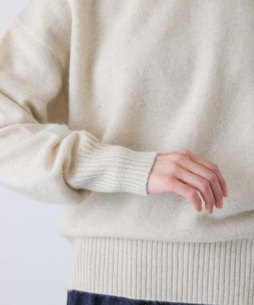 かぐれ（カグレ）の「TICCA　ヤククルーネックプルオーバー（ニット/セーター・レディース・ivory/light blue/grey・FREE）」の16枚目の写真