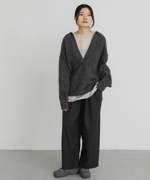 EKAL（エカル）の「鹿子編みスキッパー衿ニット（ニット/セーター・レディース・グレー/ベージュ/チャコール・One）」の19枚目の写真