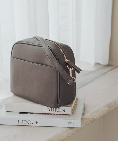 URBAN RESEARCH DOORS（アーバンリサーチドアーズ）の「2WAYスクエアショルダーバッグ（ショルダーバッグ・レディース・BLACK/MOCHA・-）」の12枚目の写真