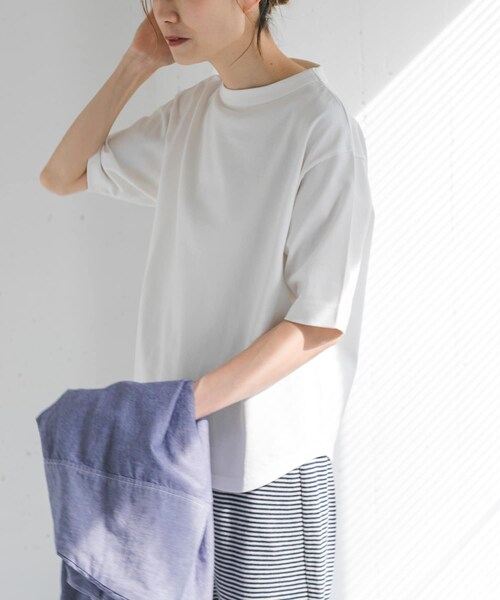 URBAN RESEARCH DOORS(アーバンリサーチドアーズ)の「FORK&SPOON ボトルネックショートスリーブTシャツ(Tシャツ/カットソー・レディース・OFF/NAVY/CAMEL/CRMxGRN/BLACK/TURQUOISE/BEGxBLK・1)」の12枚目の写真
