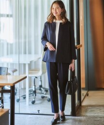 7days Life Styling | 【レディーススーツ】ドビー素材セットアップパンツスーツ３点セット（ノーカラージャケット＋ブラウス＋テーパードパンツ）(スーツセット)