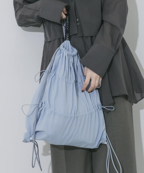 SMELLY（スメリー）の「ドロストギャザーナップサック（バックパック/リュック・レディース・L.BLU/BLK・-）」の19枚目の写真