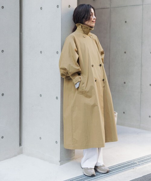 URBAN RESEARCH DOORS(アーバンリサーチドアーズ)の「袖ボリュームスタンドコート(ステンカラーコート・レディース・L.BEIGE/BEIGE・Free)」の11枚目の写真