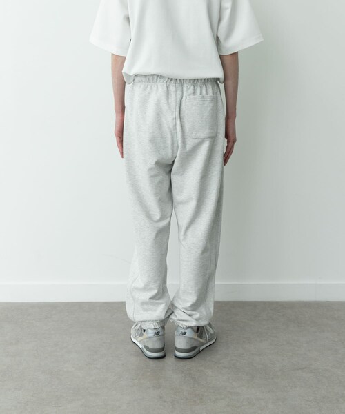 URBAN RESEARCH Sonny Label（アーバンリサーチサニーレーベル）の「NEW BALANCE　スウェットジョガーパンツ（スウェットパンツ・メンズ・アッシュヘザー/ブラック・M/L）」の12枚目の写真