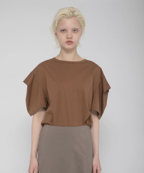 LAATO（ラート）の「tack sleeve tee（Tシャツ/カットソー・レディース・パール/インク/キャメル・Free）」の3枚目の写真
