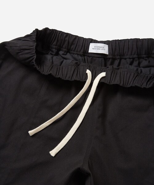 Saturdays NYC(サタデーズ ニューヨークシティ )の「Mario Cotton Gym Short(その他パンツ・メンズ・ブラック/オリーブ/ネイビー・L/M/S/XL/XS)」の20枚目の写真